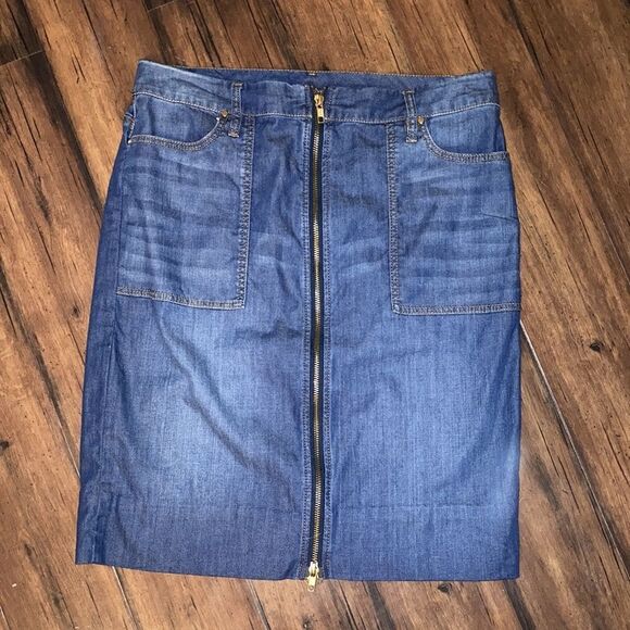 Chicos Size Small Denim Full Zip Front Pocket Pencil Skirt - Picture 1 of 2